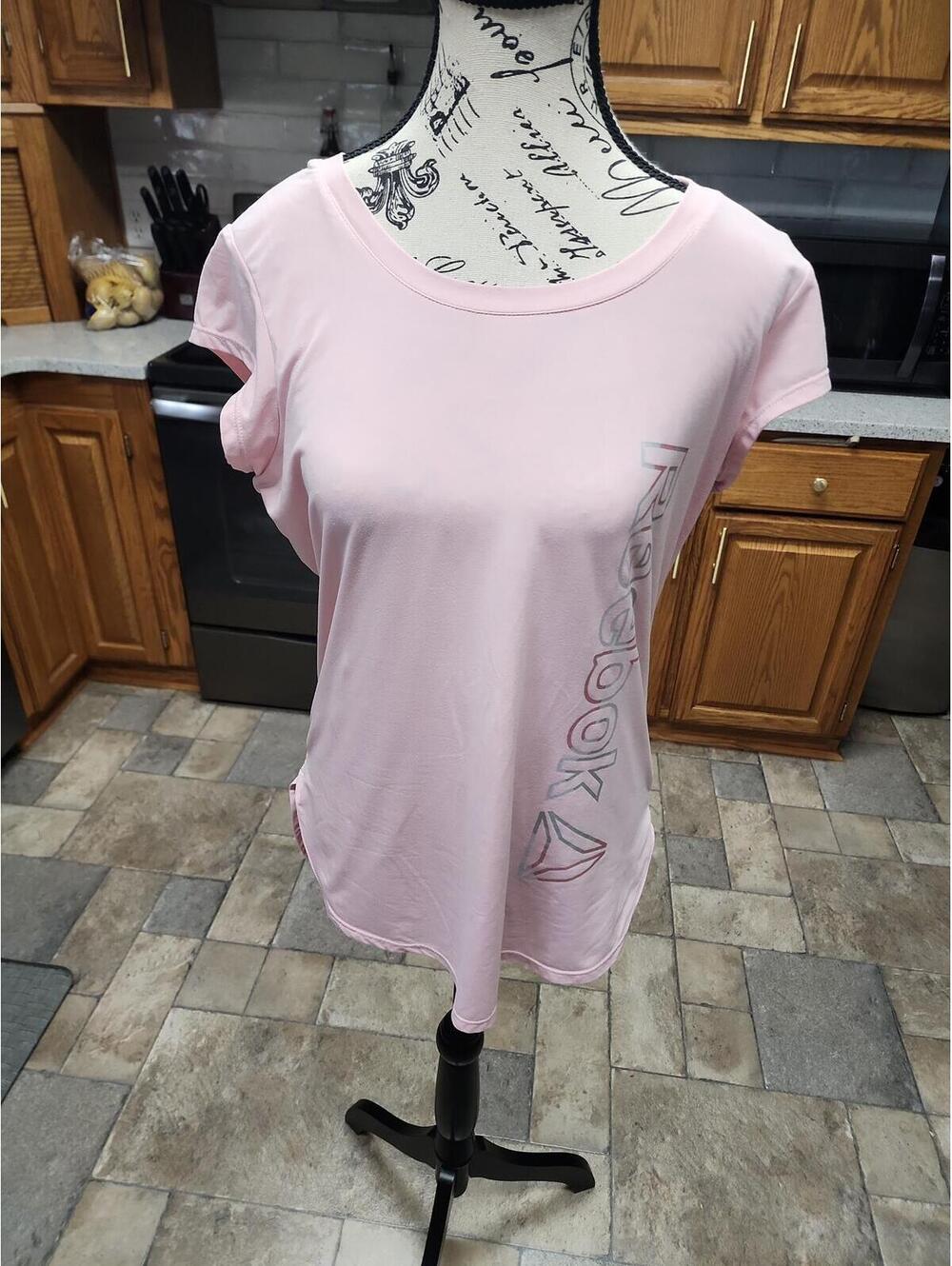 Athletic shirt